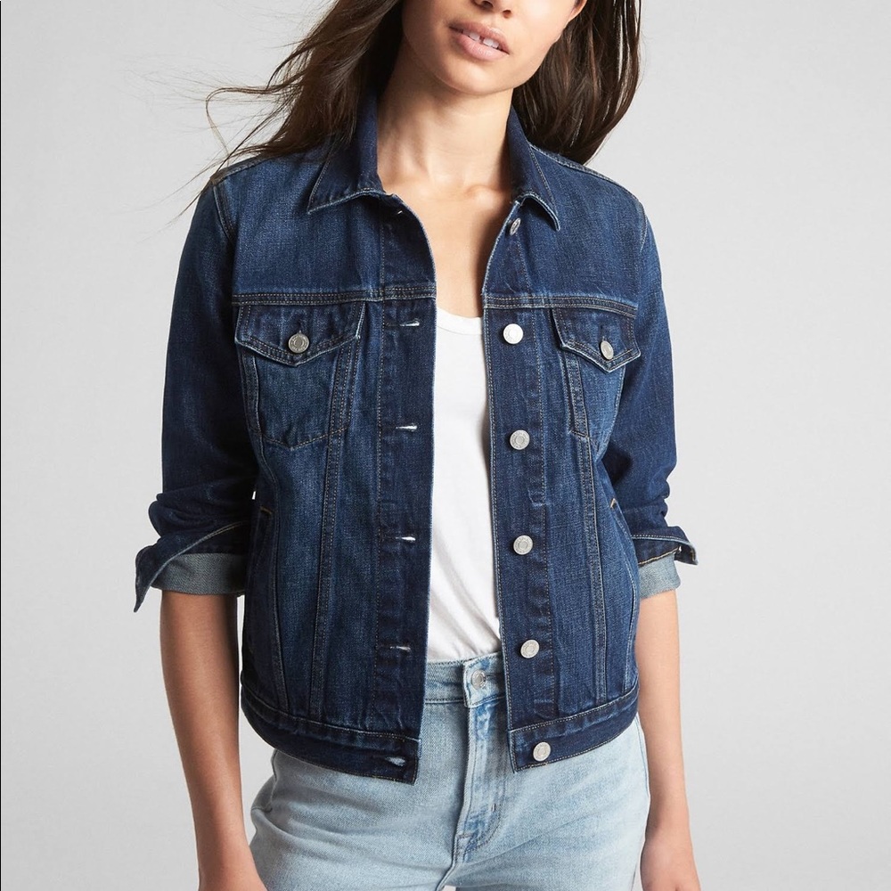 ♦️SOLD♦️ Gap Icon Dark Wash Jean Jacket